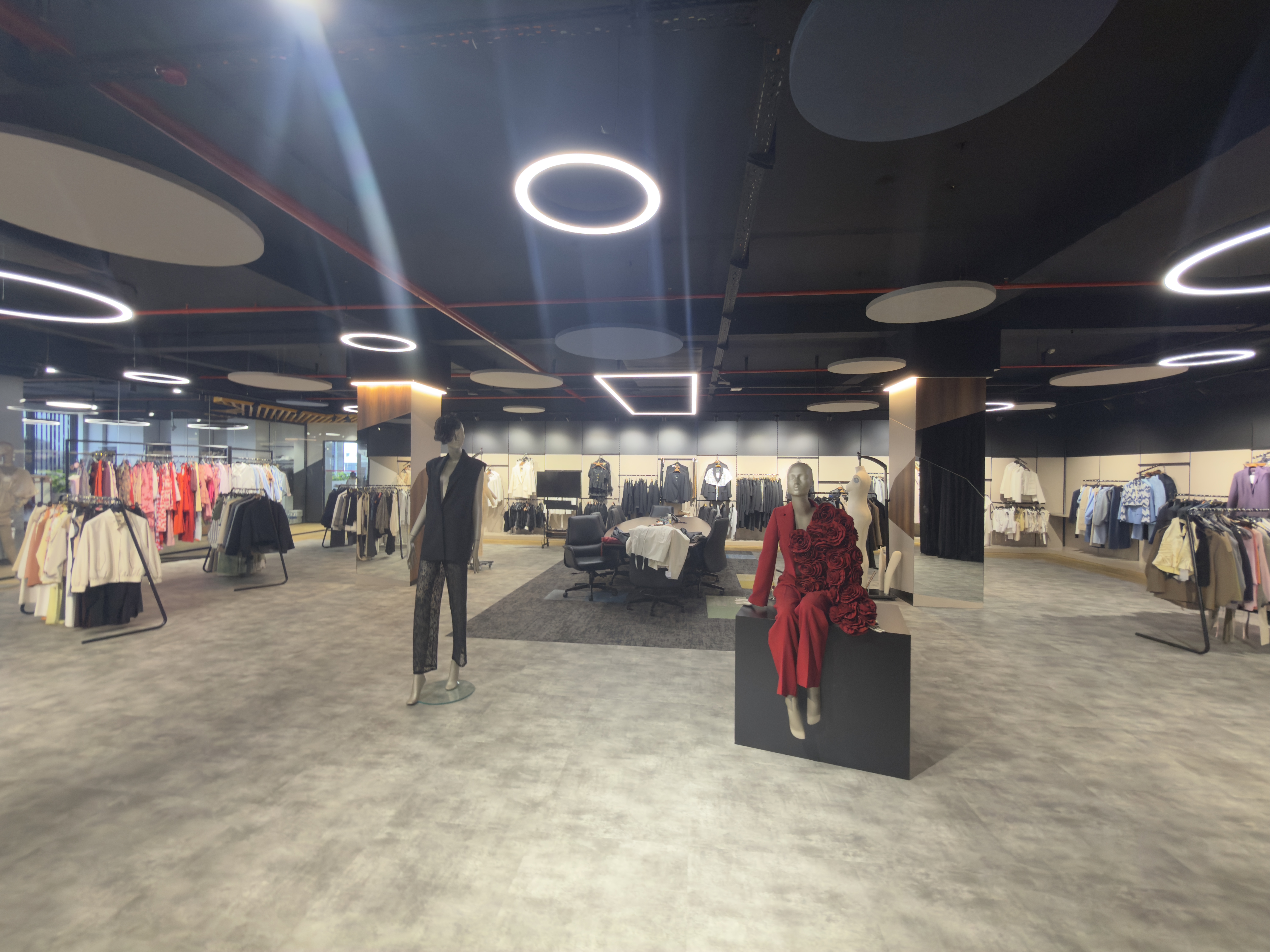 A wide view of the Sarpteks showroom