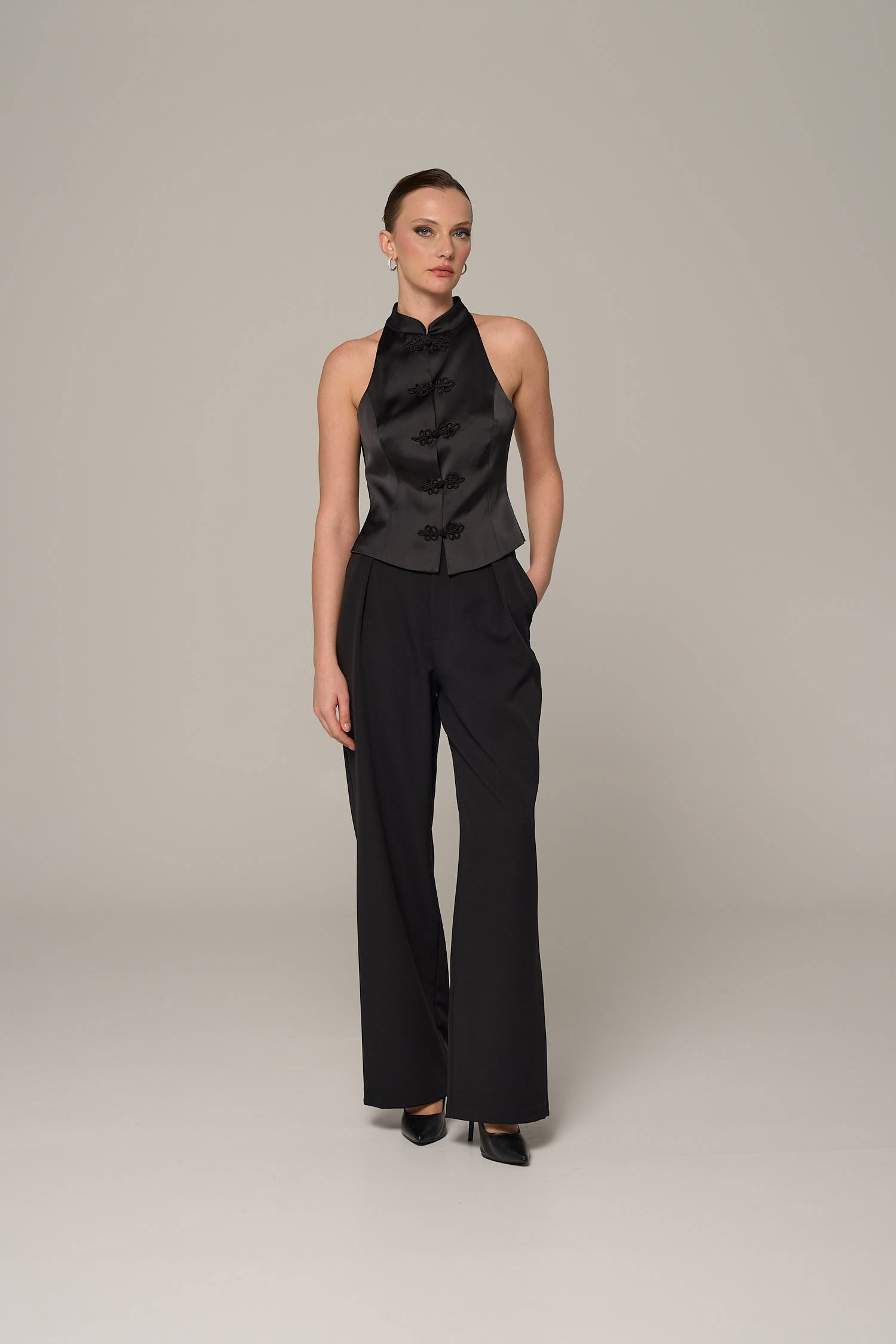 Women’s fashion collection look 14