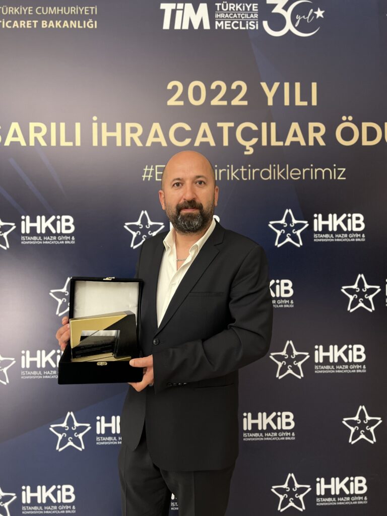 Sarpteks representatives at the export awards ceremony — 2022